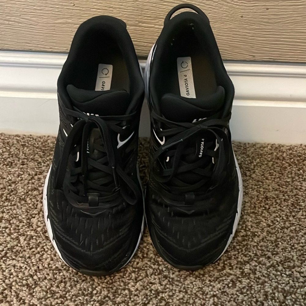 Hoka black shoes